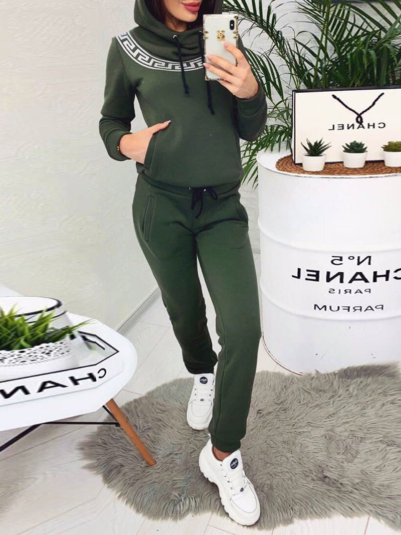 Sports and Leisure Splicing Hooded Sweater Two-piece