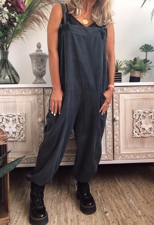 Plus Size Casual Solid Pockets Sleeveless Jumpsuits